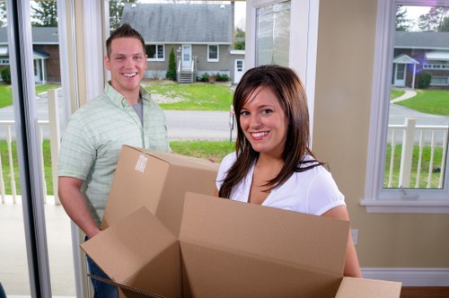 Quote form and moving checklist for a free removals estimate