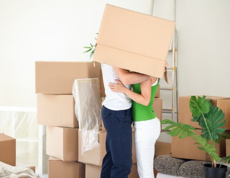Commercial moving van support for Glasgow businesses