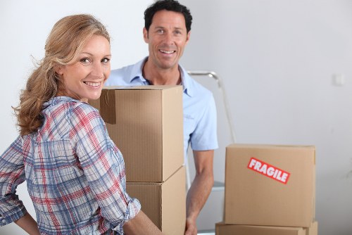 Glasgow moving team handling organised packing
